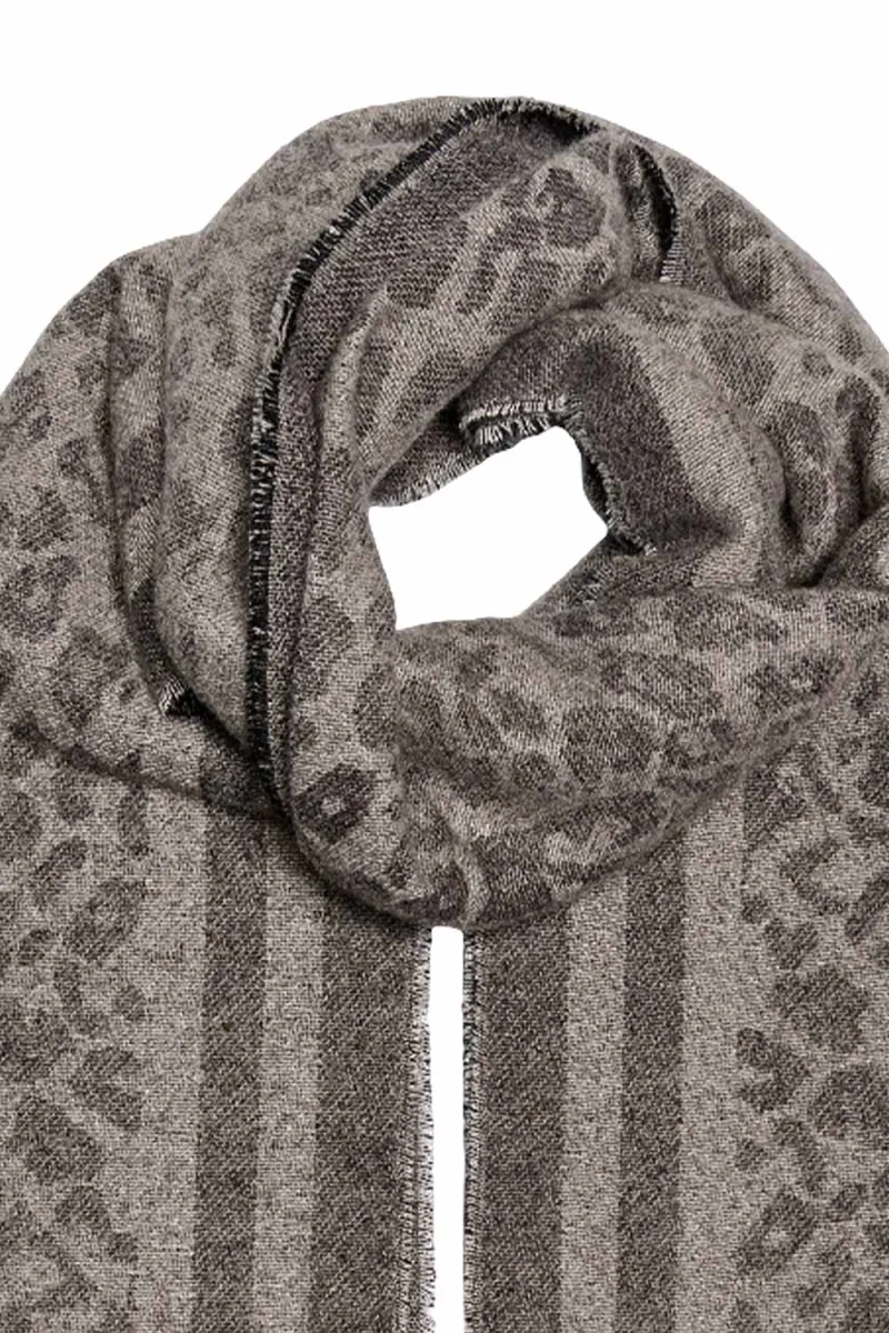 Шал Onlclarisa Animal Soft Scarf 15350130 17-1312 TCX silver mink — снимка 2