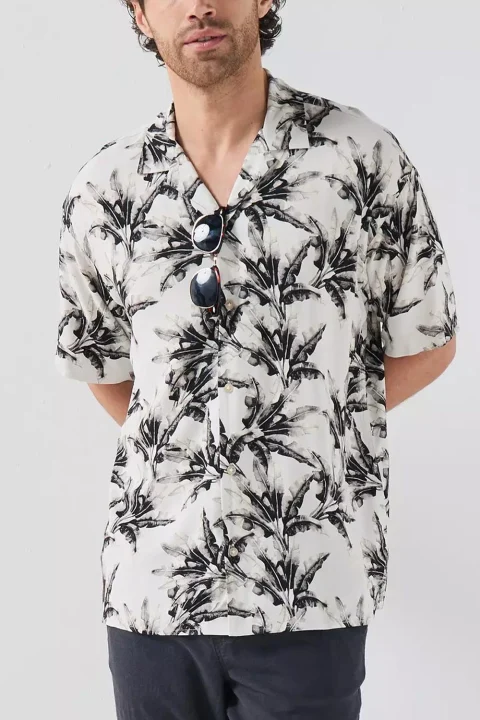 Риза Jjjeff Monochrome Aop Resort Ss 12289980 14-4102 TCX glacier gray — снимка 2