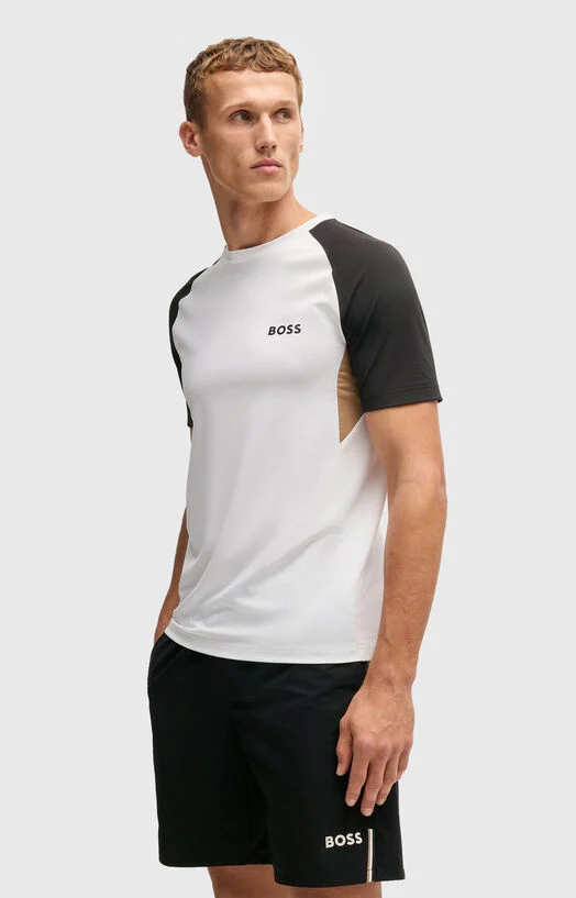 Тениска с лого детайл