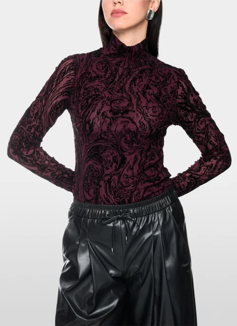 Блуза с кадифени детайли Marc Cain Collections