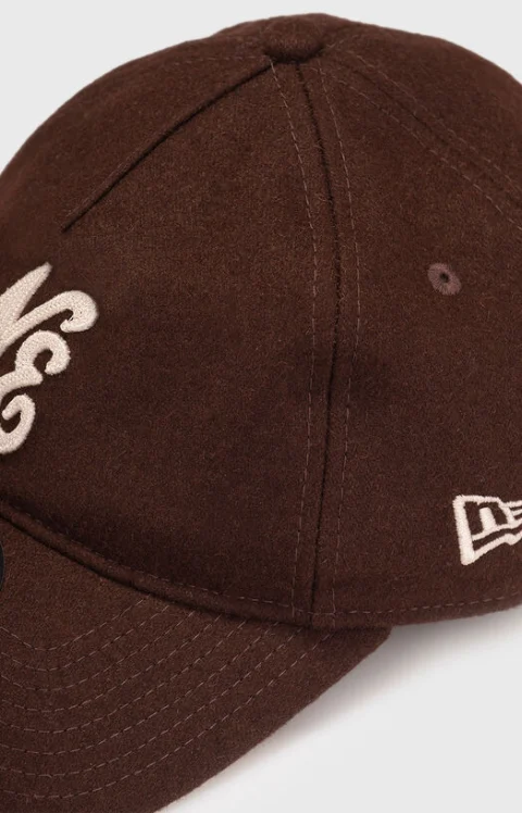 Кафява унисекс шапка NEW ERA MELTON WOOL 9TWENTY — снимка 4