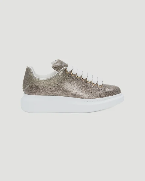 Oversized Sneakers in Gold