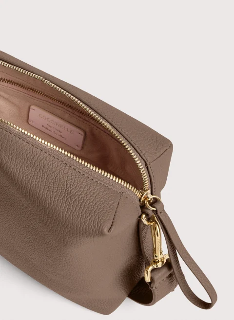 Мини чанта Coccinelle Nory Small — снимка 4