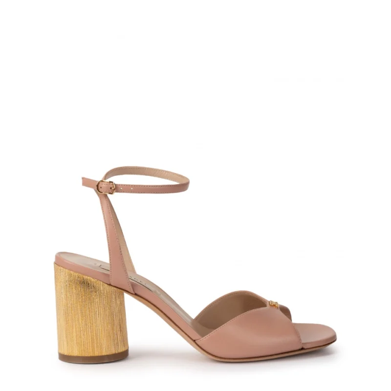 Дамски елегантни сандали Casadei