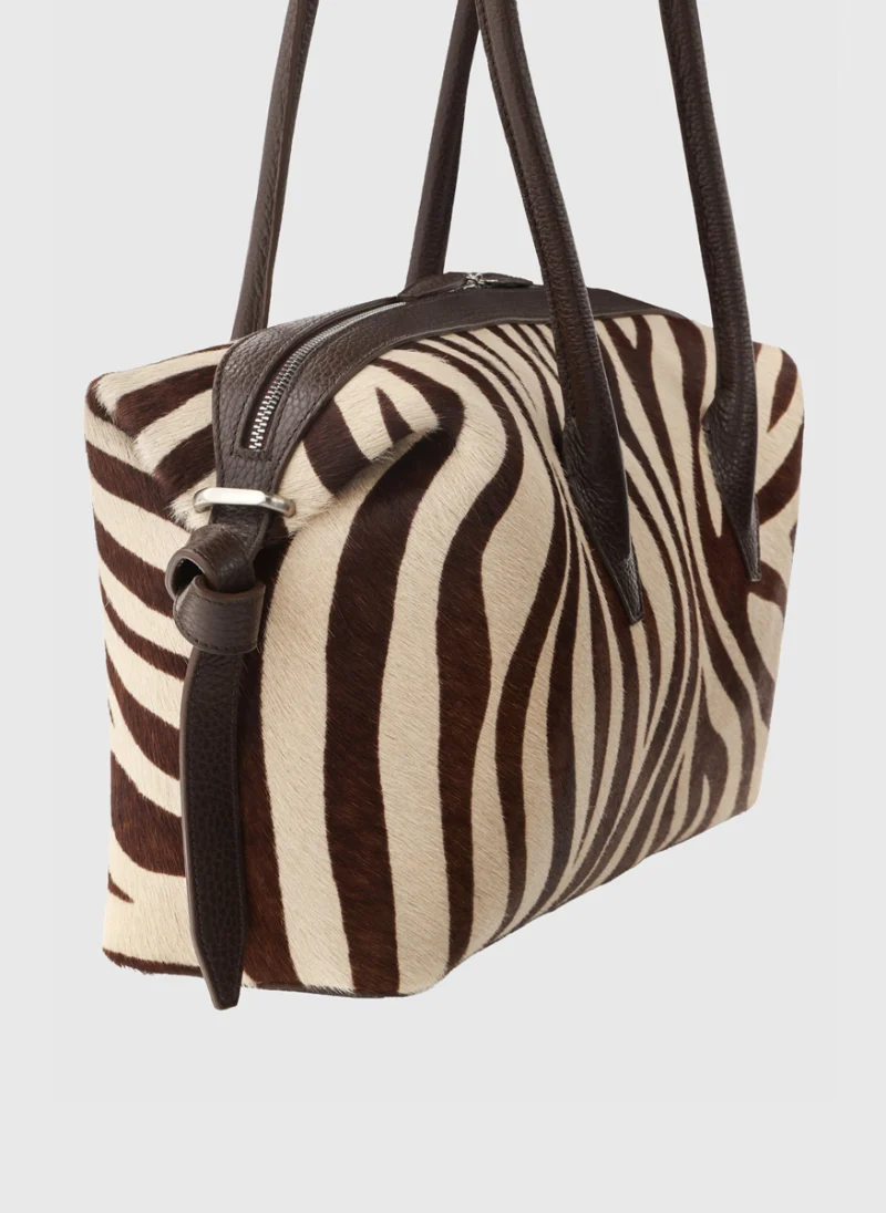 Чанта с 'pony' ефект 'Brioche Duffle' Yuzefi — снимка 3