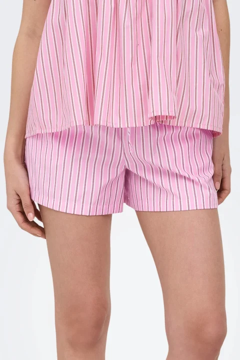 Къс панталон Onlloris Striped 15370982 14-2710 TCX lilac sachet — снимка 2