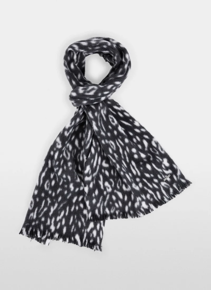 Шал от фина вълна 'Leopard' Marc Cain Sports