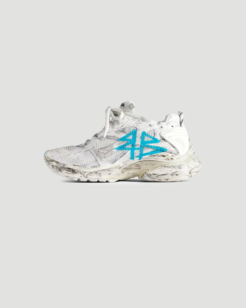 Runner Graffiti Sneaker in White and Blue — снимка 4