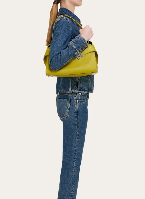 Чанта 'Hug Soft' Ferragamo — снимка 6