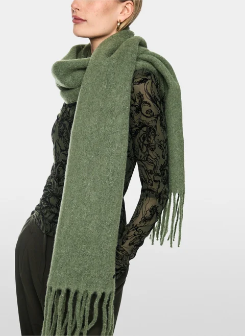 Шал с алпака 'Fluffy finish' Marc Cain Collections — снимка 6