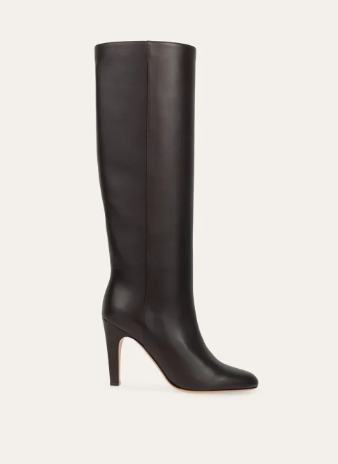 Високи кожени ботуши на ток Ferragamo — снимка 1