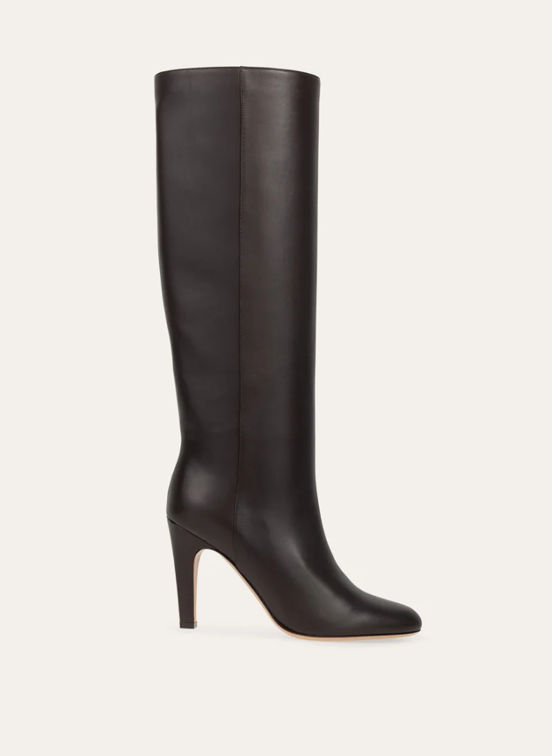 Високи кожени ботуши на ток Ferragamo