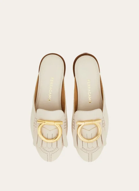 Чехли от естествена кожа 'Gancini' Ferragamo — снимка 5