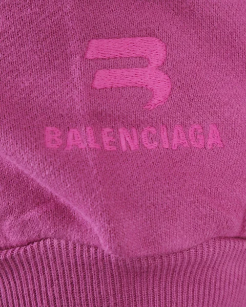 Sporty B Tuck-In Hoodie in Fuchsia — снимка 2