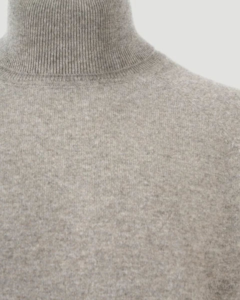 Turtleneck Sweater in Taupe — снимка 3