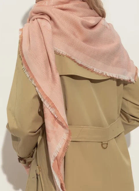 Шал от кашмир и коприна Ferragamo — снимка 2