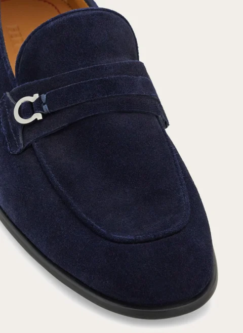 Велурени мокасини с орнамент 'Gancini' Ferragamo — снимка 5