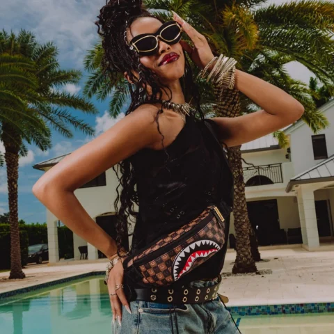 Чанта за кръст SHARKS IN PARIS WTF BUBBLE BROWN CHECK SPRAYGROUND — снимка 8