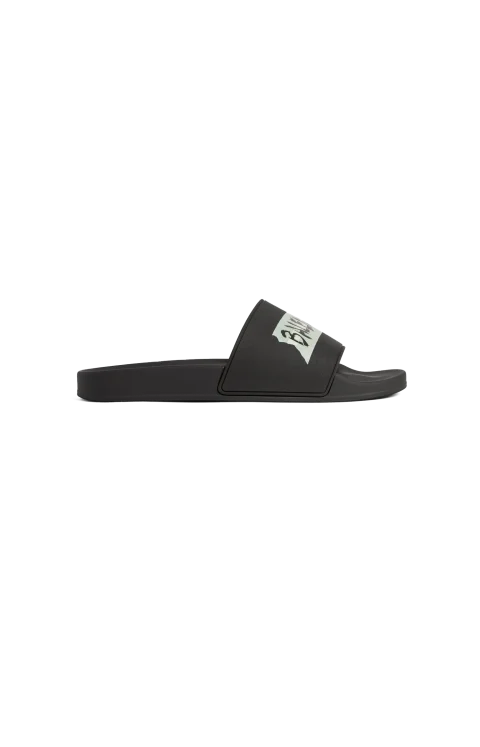 Pool Slide Sandal in Black/white