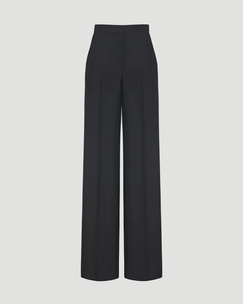 Delton Pant in Black