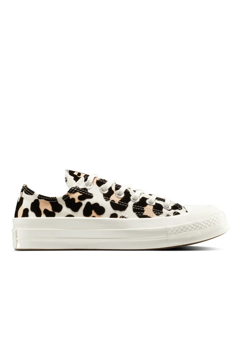 Sneakers Chuck 70 A14946C 286-egret/black/coastal dune