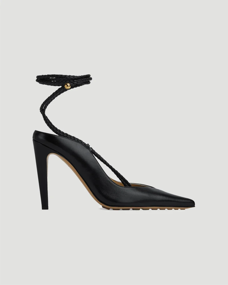 Spritz Strap Pump in Black