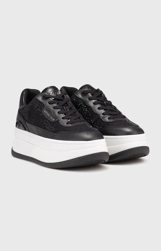 Кожени обувки с апликирани кристали и лого — снимка 2