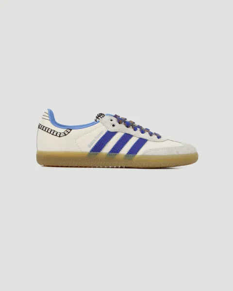 Nylon Samba in Wonder Clay and Royal Blue