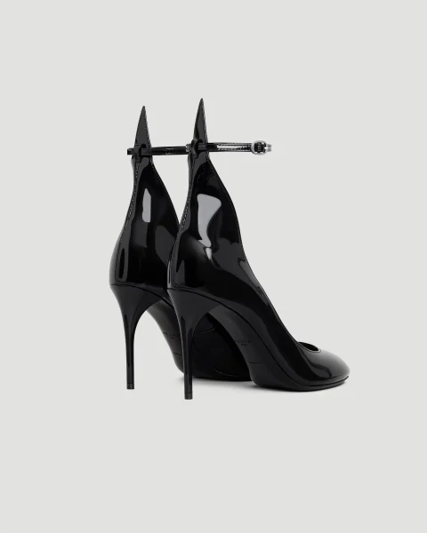 Decollete Pumps in Patent Leather — снимка 2