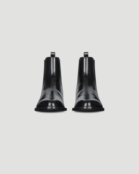 Classic Chelsea Boots in Leather — снимка 2