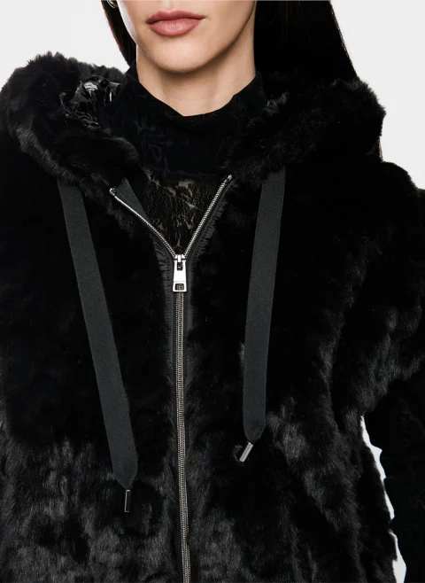 Елек с качулка 'Faux fur' Marc Cain Additions — снимка 5