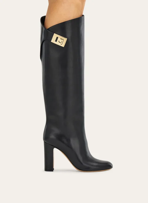 Високи кожени ботуши с 'Hug buckle' Ferragamo — снимка 8