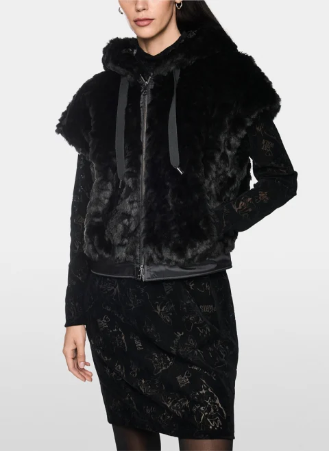 Елек с качулка 'Faux fur' Marc Cain Additions — снимка 2