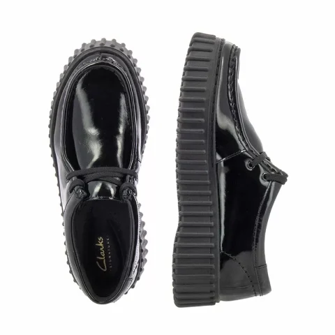 Дамски Ежедневни CLARKS – 26179111 TORHILL BEE BLACK PAT — снимка 4