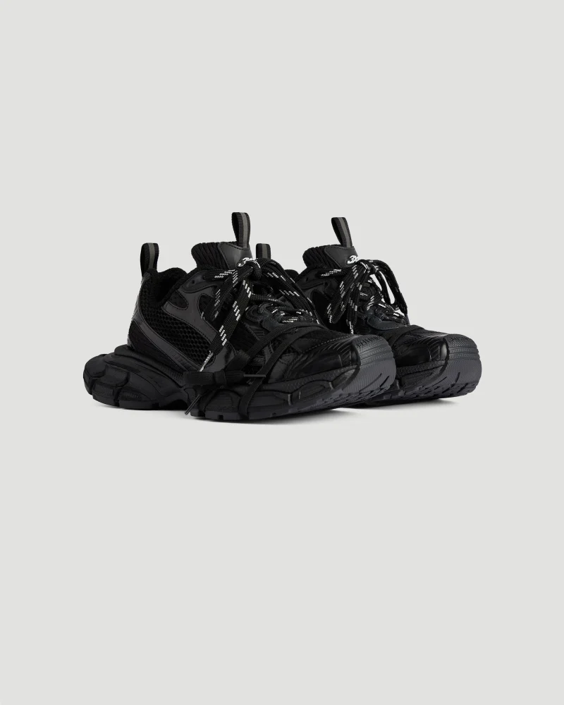 3XL Sneakers in All Black — снимка 2