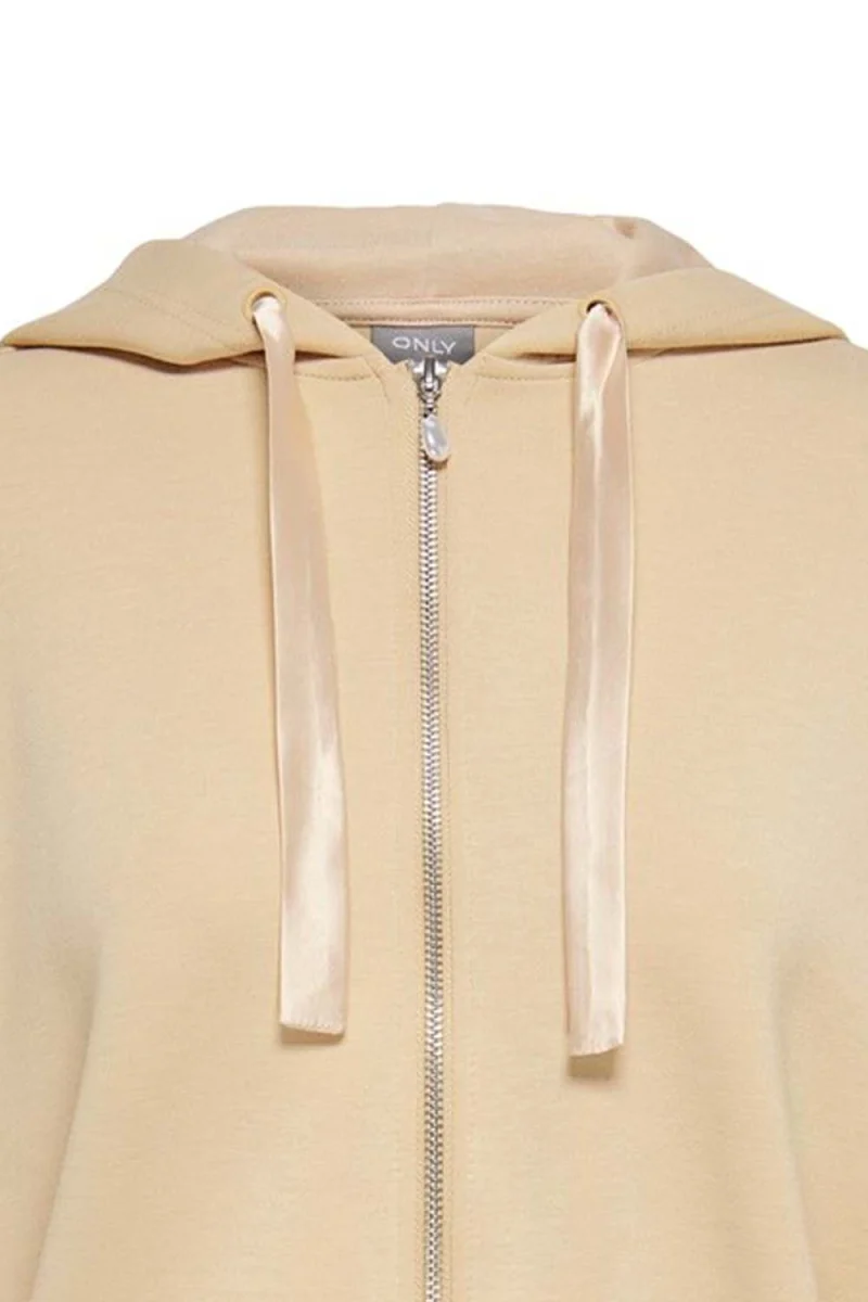 Жилетки Onlscarlett L/S Sateen Mix Zip Hood Swt 15277099 14-1208 TCX Irish Cream — снимка 2