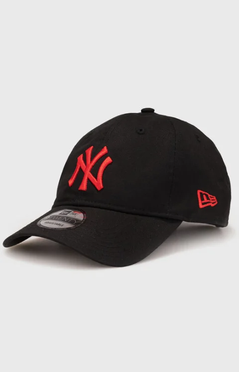 Унисекс черна шапка NEW YORK YANKEES 9TWENTY