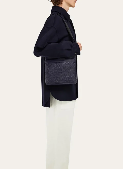 Чанта с 3D дизайн 'Gancini' Ferragamo — снимка 7