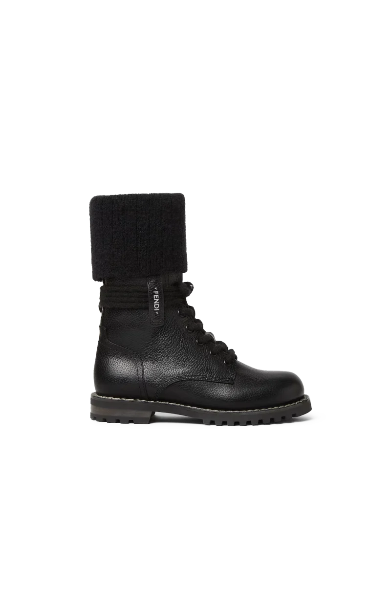 Commando Boots in Black