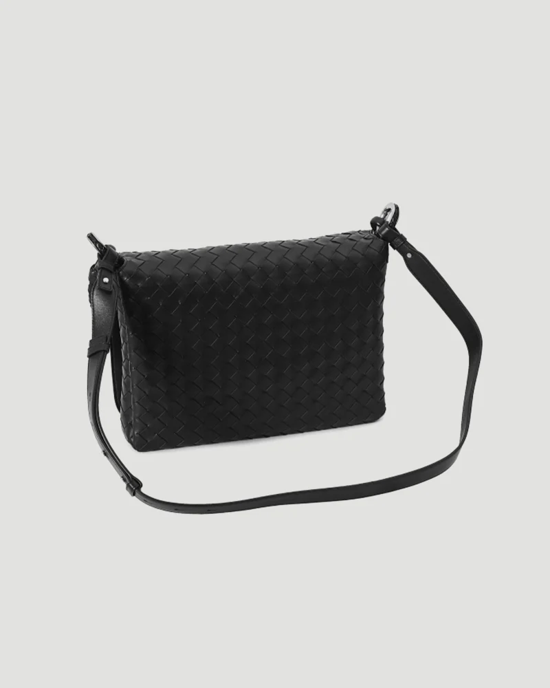 Intrecciato 15 Avenue Bag in Black — снимка 3