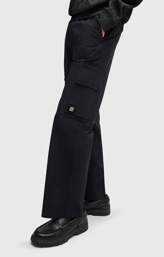 Cargo pants with logo — снимка 3