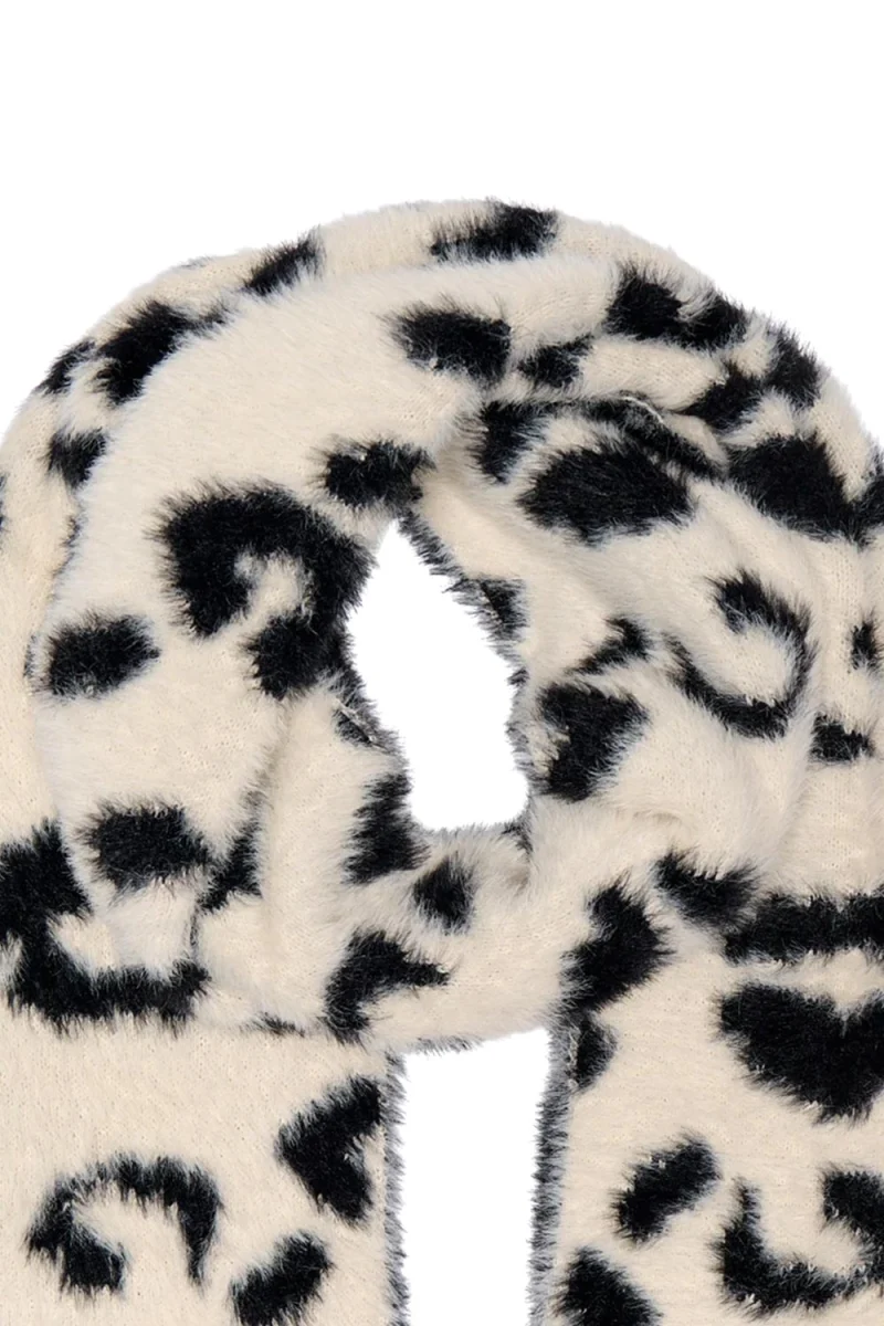 Шал Onlbeatriz Hairy Knit Scarf 15349823 C-N10 black/leo — снимка 2