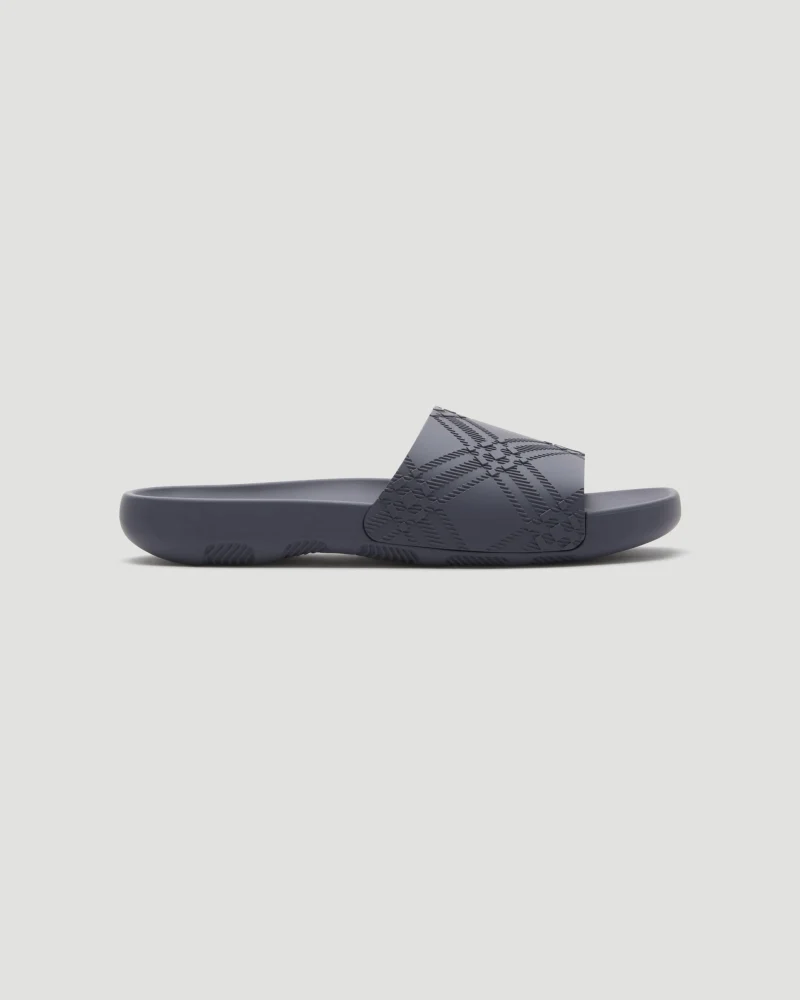 Embossed Check Dive Slides in Magnet