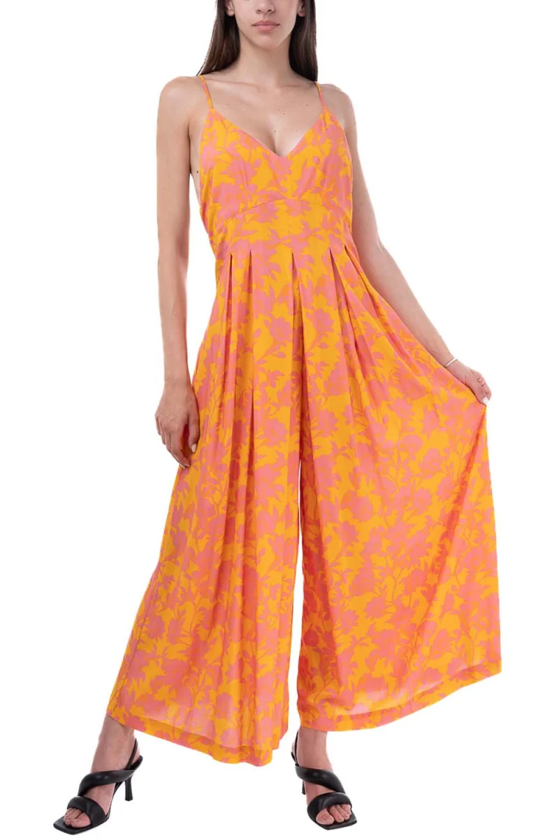 Wide-Legged Spaghetti Strap Jumpsuit With Back Zip Clementine pink floral