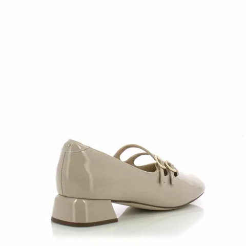 Токчета CLARKS – 26181313 DAISS30 SHINE SAND PATENT — снимка 5