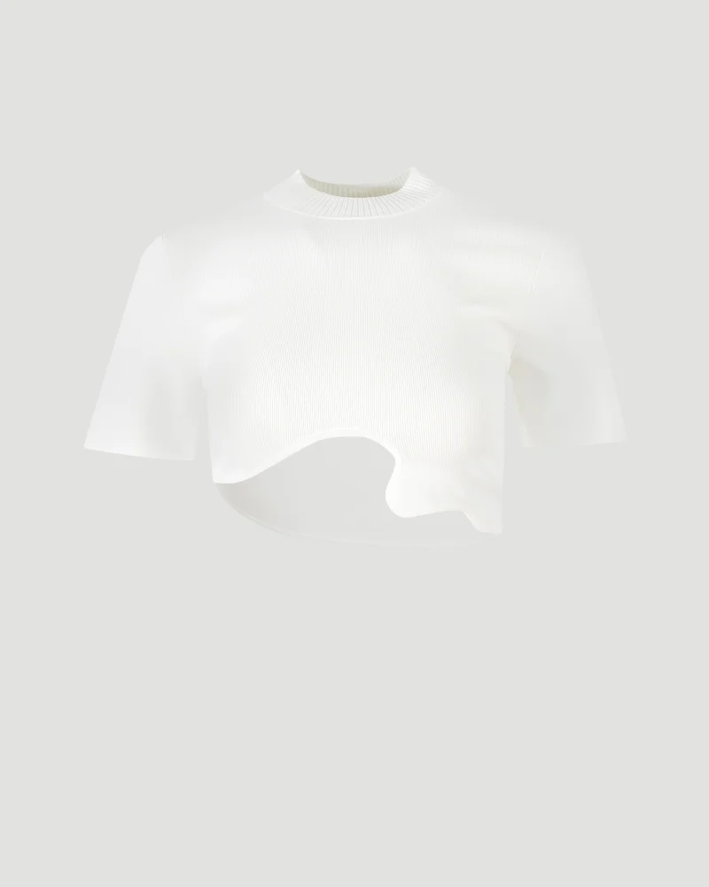 Top with Curved Hem