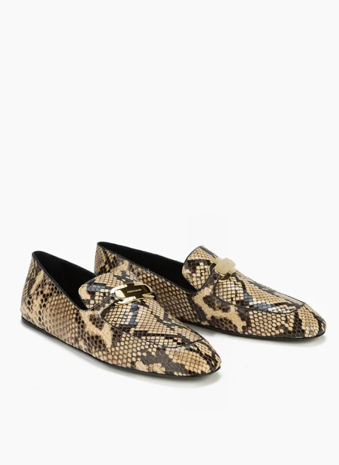 Мокасини с метален детайл Ferragamo — снимка 2