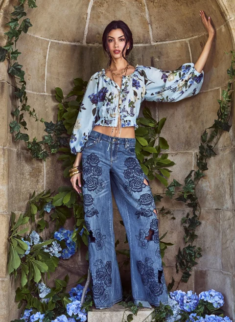 Деним с флорална бродерия 'Sidney Laser-cut' Alice + Olivia — снимка 6