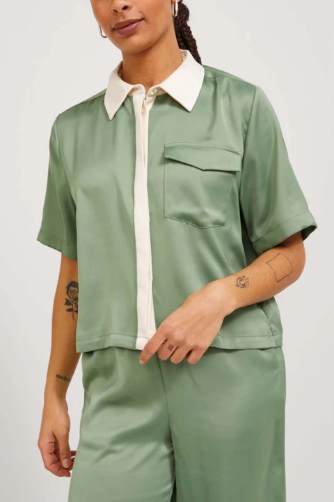 Риза Jxlark Short Satin Ss Shirt Wvn Sn 12224945 17-0210 TCX loden frost — снимка 2