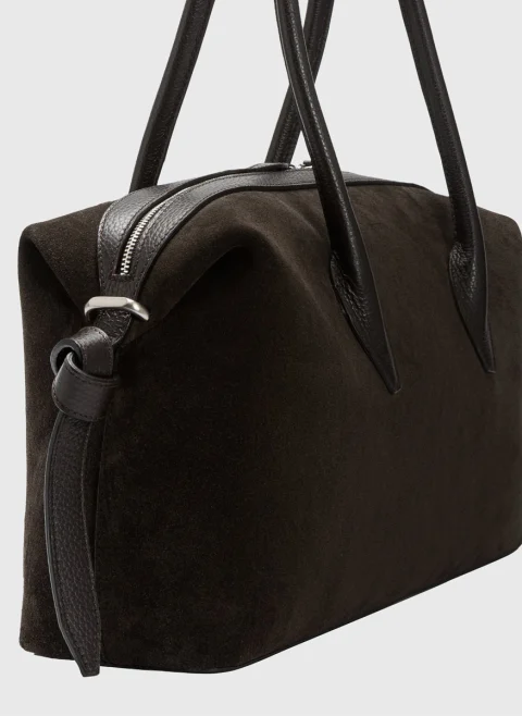 Велурена чанта 'Brioche Duffle' Yuzefi — снимка 3